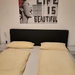 Riverside Apartamento